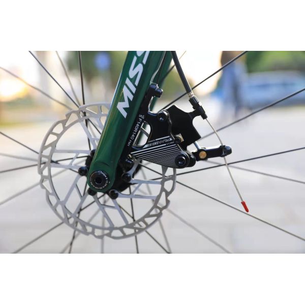 Углеродный роудбайк Легкий дисковый тормоз Велосипед 8,5 кг без педалей с углеродным каркасом