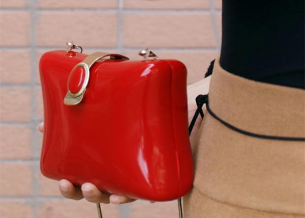 Elegant Shell Shape Ladies Red Clutch Bag Camber Acrylic Clutch Handbags