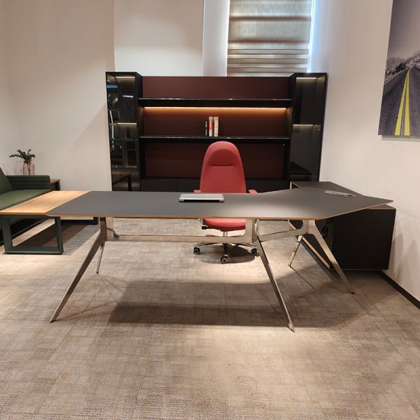 Black Luxury Executive Office Desk For Boss or CEO MDF And MFC Wood Office Furniture