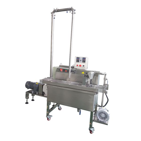 Space-Saving Automatic Chocolate Enrober Melting Tank Continuous Supply