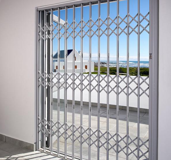 Sliding Aluminium Burglar Trellis Door High Grade 6063 Alloy Aluminium Profiles