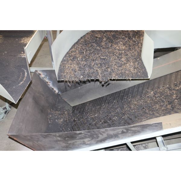 90 kW Tire Crushing And Recycling Production Line Full Automatic Tire Recycling Machine