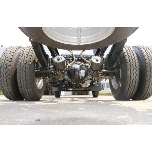 80KW 3300mm Wheelbase 4x2 FAW Light Cargo Truck