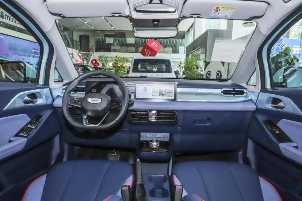 Torque máximo Nm 200-300Nm 2023 Modelo Geely Geometry E Ev Direção à mão esquerda Carro elétrico