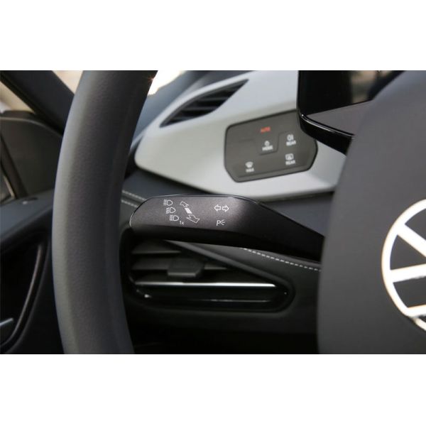 2023 Volkswagen ID3 Electric Small Car with 450km Long Range and 1760kg Curb Weight