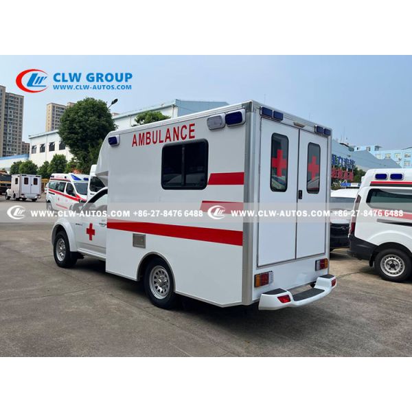 Foton 4x4 All-Terrain Ward-Type Ambulance with Mitsubishi 210HP Engine & Customizable Medical Suite