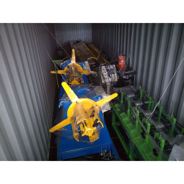 Gcr15 Steel Roller Upright Angle Roll Forming Machine Chain Driven