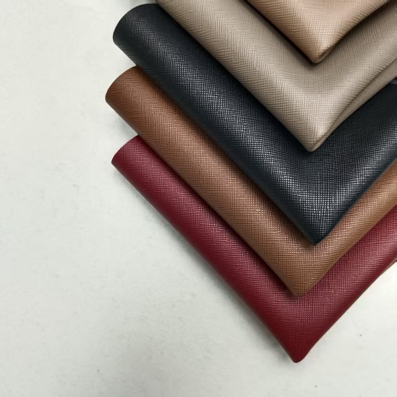 No MOQ Super Soft Hand Feel Scratch Resistant High Performance Versatile Pu Leather for Shoes Synthetic Leather Fabric