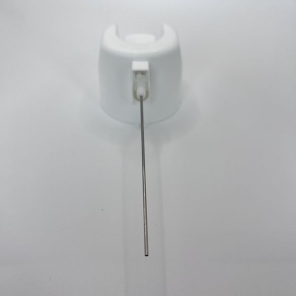 Aerosol Actuator with Flexible Straw for Hard-to-Reach Areas