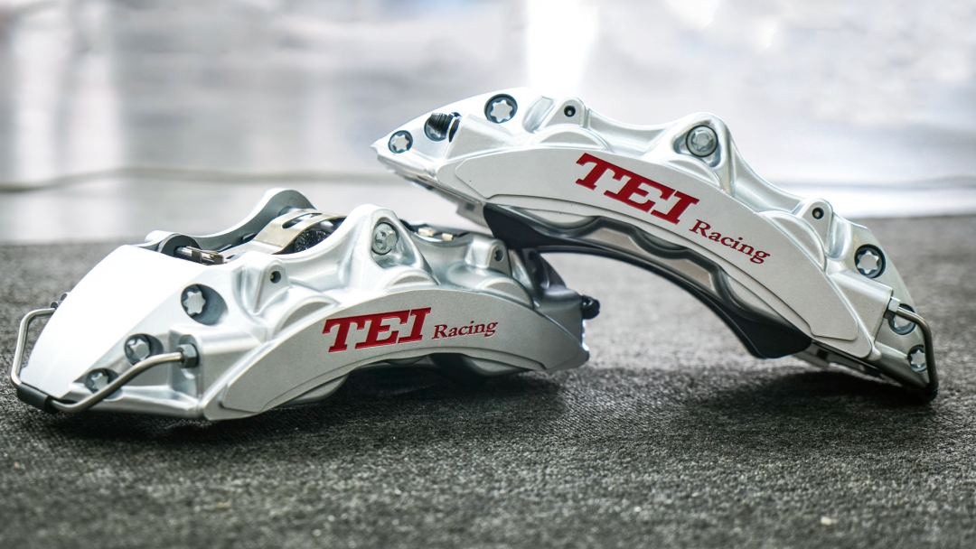 Kit de freno delantero grande 6 calibre de pistón con rotor de 378 * 32 mm sistema de freno automático BBK para Lincoln Continental 19 pulgadas llano de automóvil