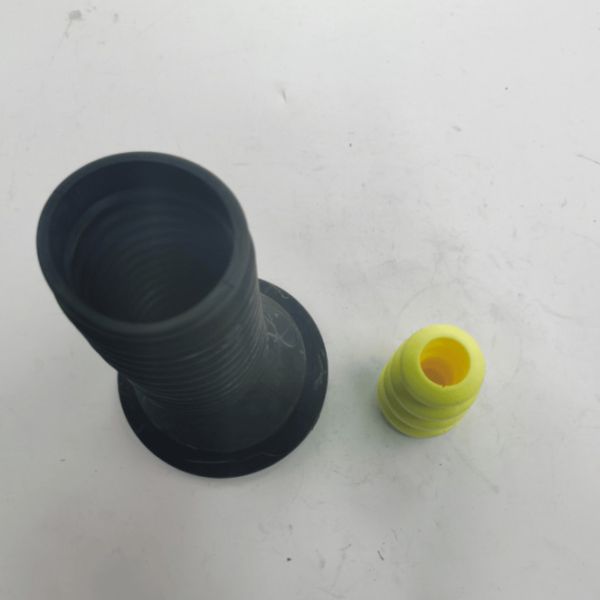 48157-02020 48157-02060 48157-02070 Couvercle de poussière d'absorbeur de chocs doux Pour Toyota ZZE122