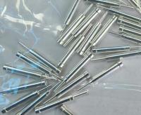 Pin de récepteur polyvalent pour des connexions électriques fluides et transparentes