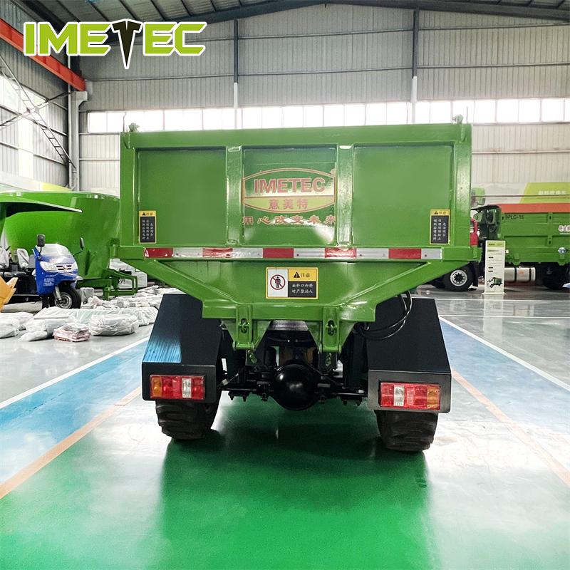 Customizable Cow Manure Collector Truck For Animal Dung Cleaning 57HP
