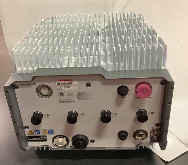 Ericsson RRU2100 Rádio 4428 B1 KRC161735/1 Estação de base