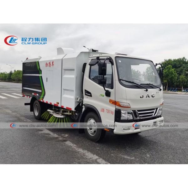 Cummins Engine 5 Ton JAC Vacuum Road Sweeper Truck