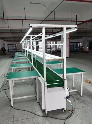 Ligne d'assemblage de courroie flexible pour l'assemblage de produits multiples pour Carst