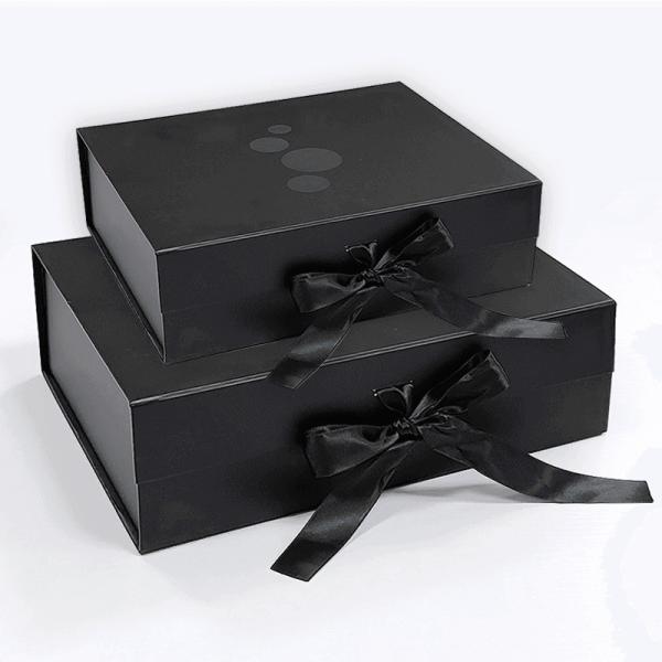 157g Art Paper Magnetic Packaging Box 2mm Cardboard Magnetic Gift Boxes With Ribbon