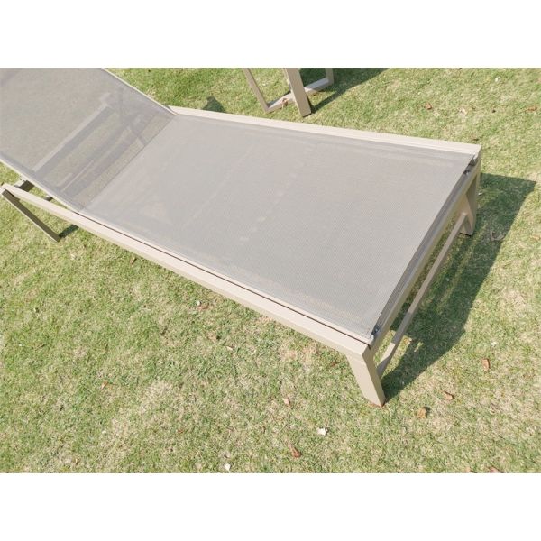 Upgrade Your Beach and Pool Experience with this Metal Outdoor Patio Wave Chaise Lounger