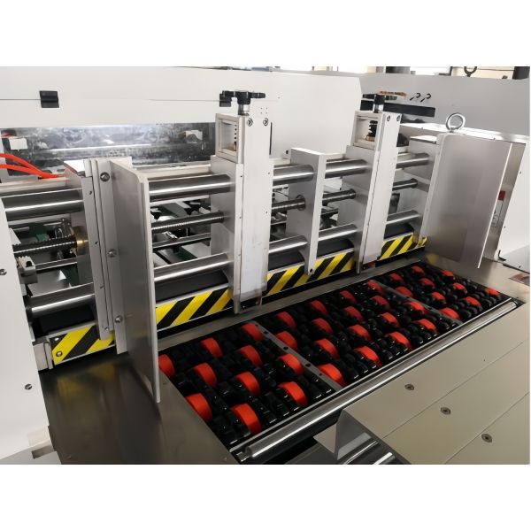 Lead Edge Feeding  Automatic Die-cutting & Stripping Machine For Large-format Corrugated Packaging Boxes