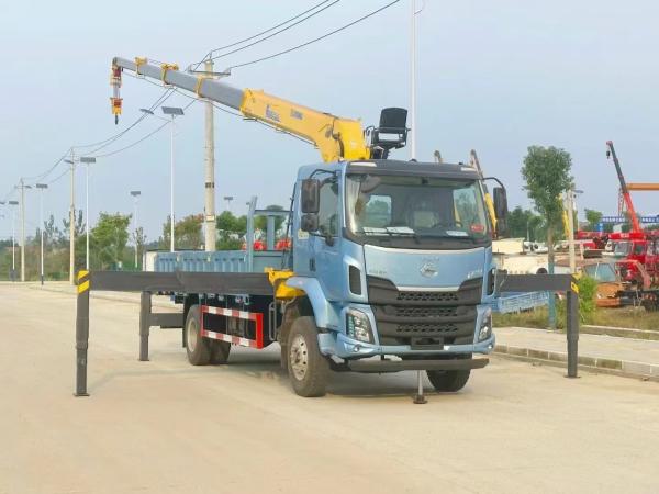 Euro 3-5 Standard Vehicle Crane Can Be Customized With Foldable Arm 16T Load Capacity 13M-28m Telescopic Arm Mobile Crane