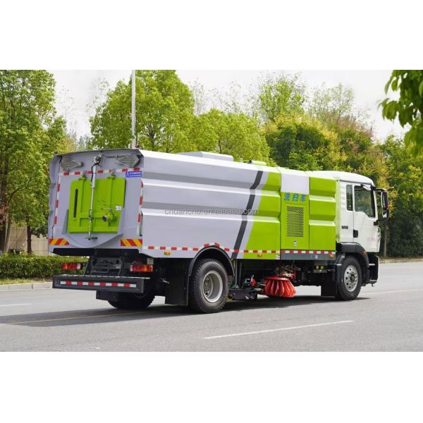 Barredora de carretera con transmisión manual de 16 metros cúbicos Dongfeng Tianjin para carreteras y calles