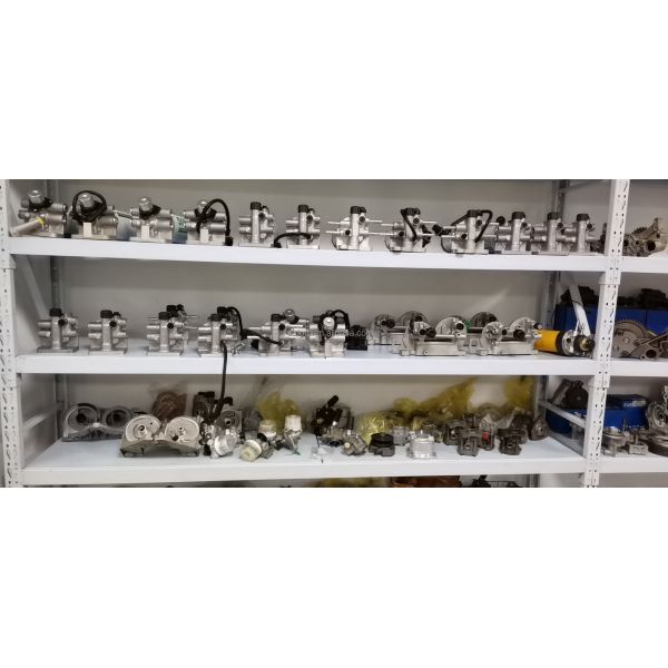 Volvo TD 101 102 103 Water Pump 1698617 for F10 Truck