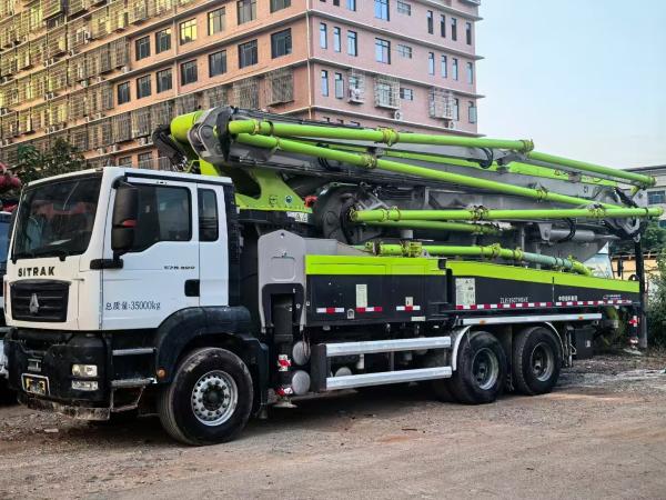 Zoomlion 49 mètres Cremateur de béton Sitrak pompes de seconde main 2020