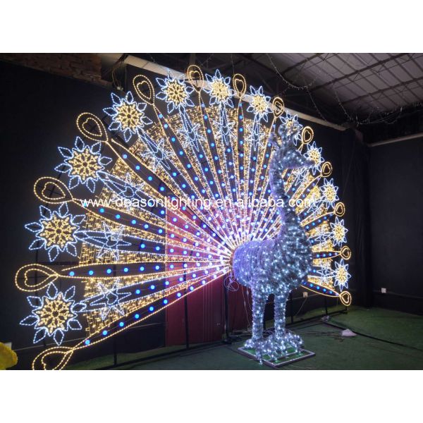 New Christmas Wedding Festival Outdoor Large Size 3D LED Sculptures Peacock Motif Light For Sale