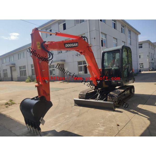 700 Working Hours Used Doosan DH60-7 Crawler Excavator with 1 and After Sales Support