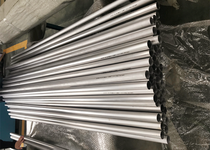 ASTM A249 Welded Stainless Steel Tube Annealed / Pickled TP304 1.5'' X BWG18 TIG