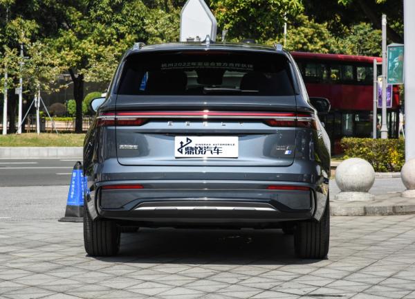 Auto Geely Car Xingyue L Monjaro Veículo a combustível a gasolina 2.0T SUV Carros