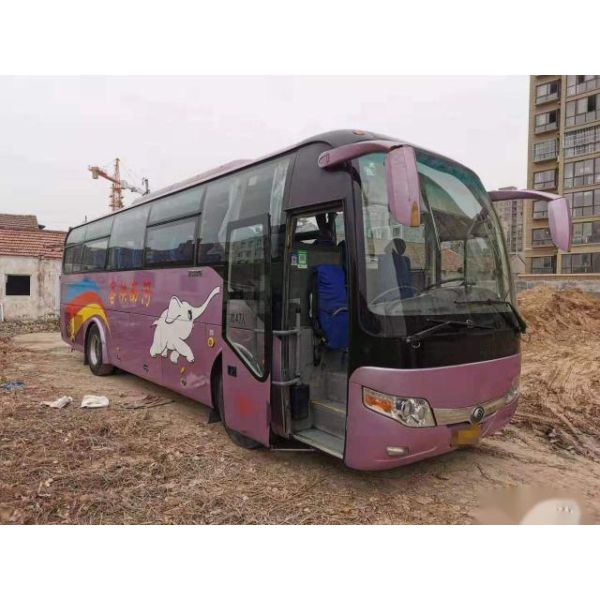 Yutong ZK6107 usado das boas condições esquerdas de aço do Euro III da direção dos assentos do chassi 47 de Bus For Africa do treinador baixo quilômetro