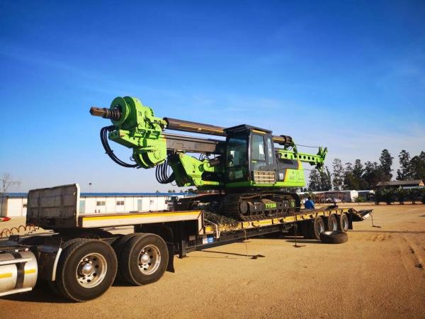 装備の直径1200mmの深さ32mを積むKR90Aの低いあき高