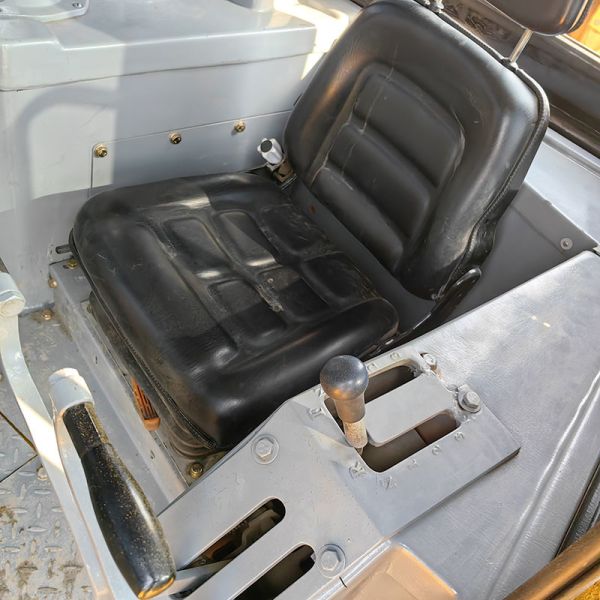 Caterpillar D8R Used Bulldozer 625L Large Fuel Tank Capacity 228KW Rated Power