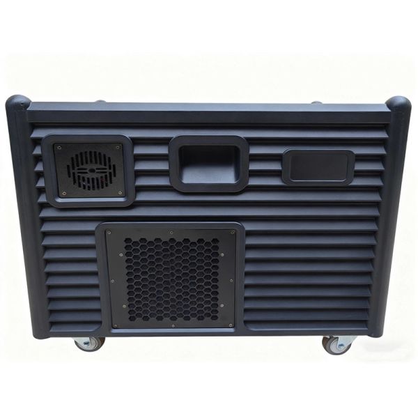 Outdoor Fog Machine with 3500W Power 2.5L Oil Tank Capacity and 10-15m Spray Height for Stage Effects