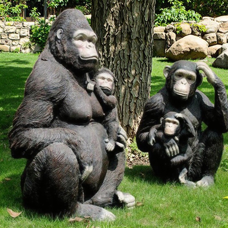 Lifelike Gorilla Sculpture Fiberglass Primate Statue For Zoo Jungle Themed Parks