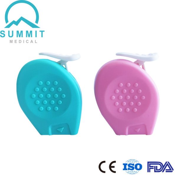 新生児のヒールスティックランチェット