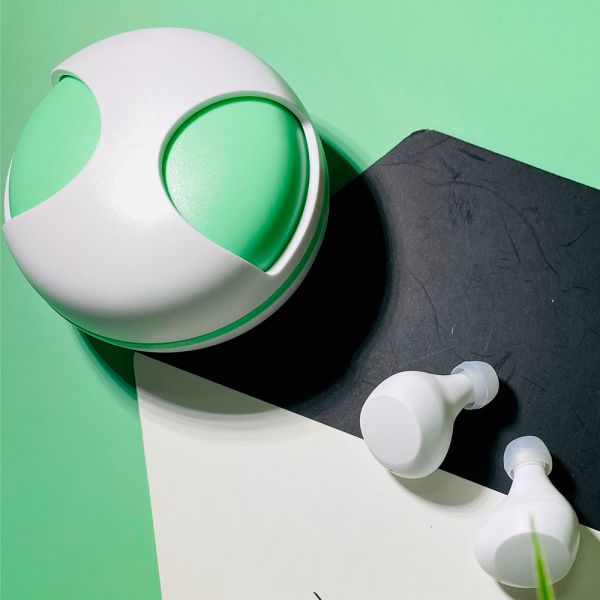 Lightweight Creative Wireless Earphones 40mAH Battery For Iphone Android