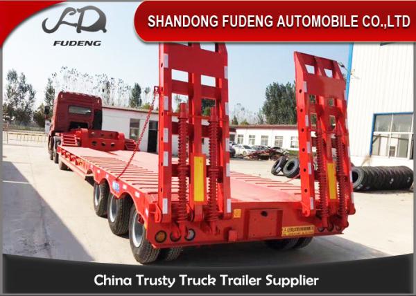 Carbon Steel 60t Semi Low Bed Trailer And Truck With Tractor Horse