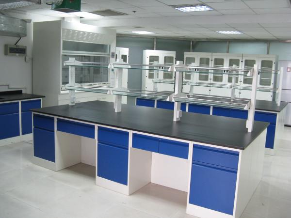 Grey Steel School Lab Furniture , Laboratory Island Bench Three Ways Bronze Nozzle