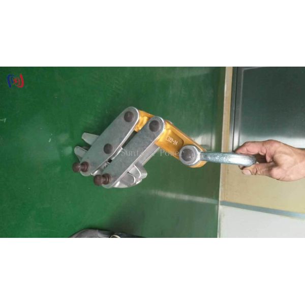 Anti Twist Steel Rope Gripper Come Along Clamp with 50-200KN Rated Load for 11-30mm Transmission Line Stringing