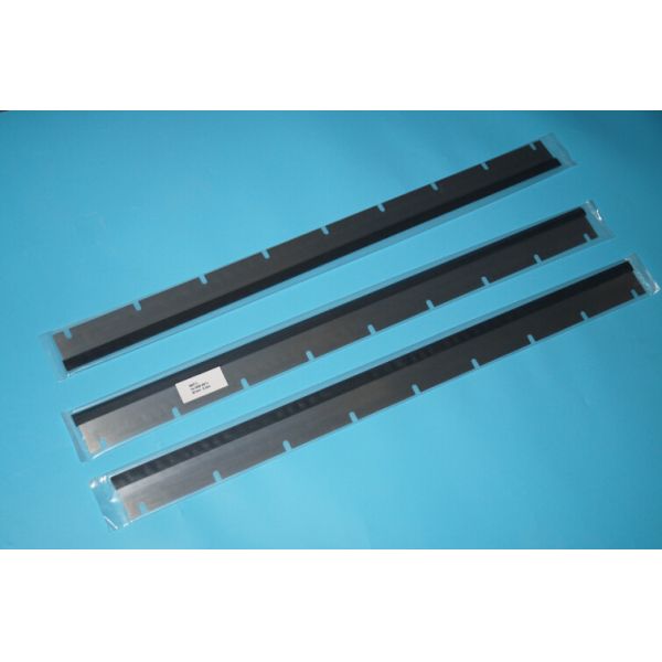 SM74 wash up blade,SM74 machine Rubber washup blade,good quality,9 slots, 822*57*0.5mm
