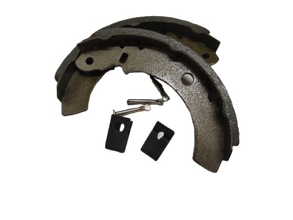 As picture iron Brake Shoe For BAJAJ RE 225 Spare Parts Purpose for replace/repair