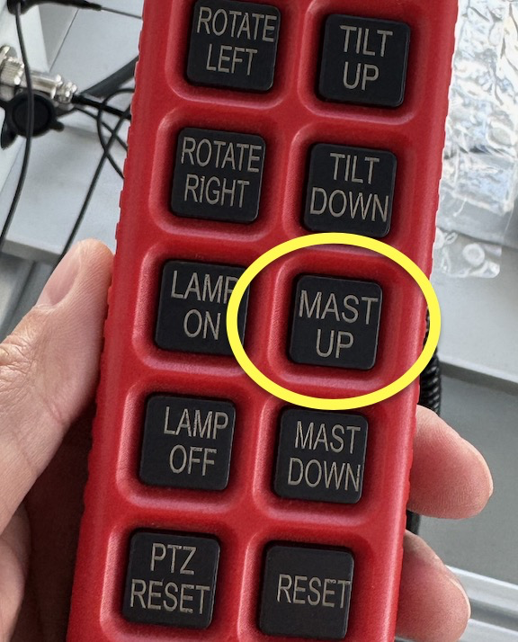 1.8m emergency light tower-pneumatic telescopic mast light tower for fire vehicle, pan tilt light tower, pneumatic mast lighting tower NR-R1800-240