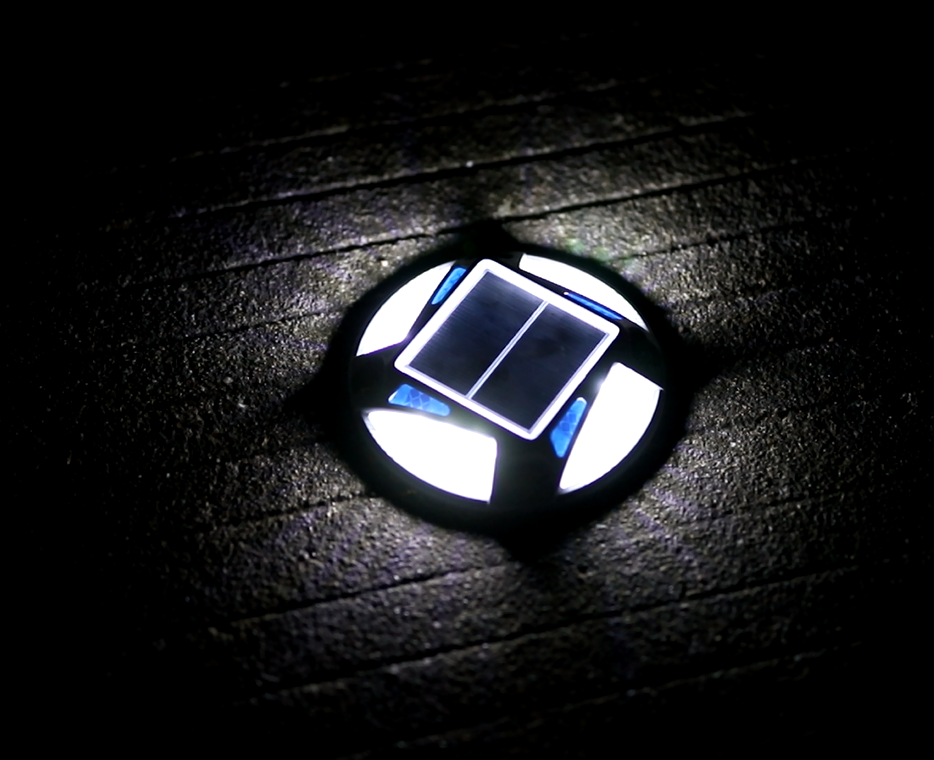 IP68 Waterproof Solar Road Studs Monocrystalline Solar Panel For Garden Path