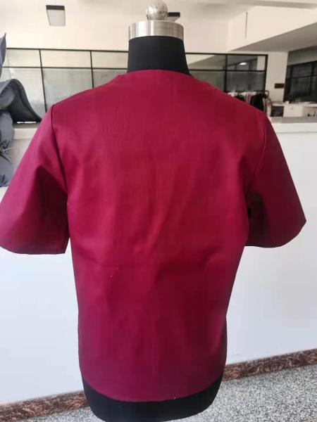 CE ISO S-XXXL Disposable Scrubs Top And Bottom SMS Scrub Suit For Nurses