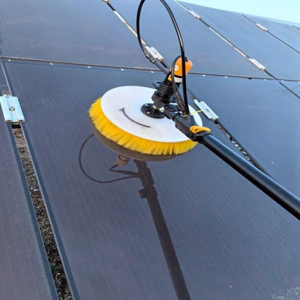 Customized Solar Panel Cleaning Tool for Washing and Protection in Photovoltaic Farms