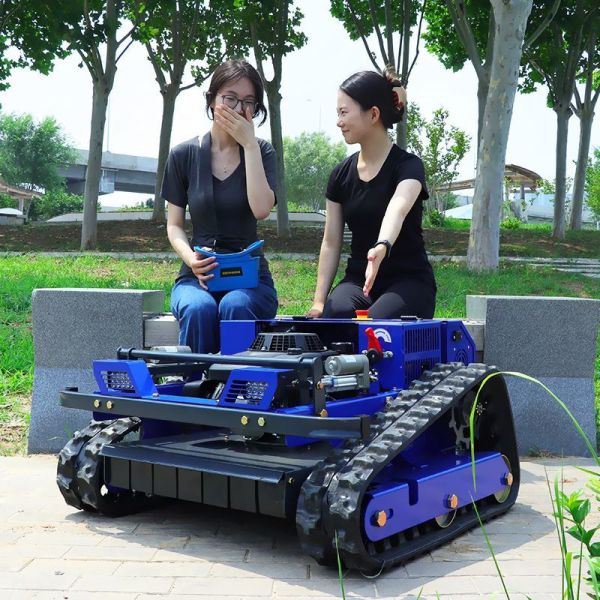 US Spot Remote Control Crawler Mower Fast Mowing, Off-road Driving Structure