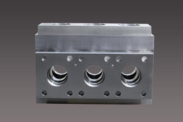 5000 PSI Drilling Rig Mud Pump Parts Temperature 200°F OEM Service Forged Steel Valve Body