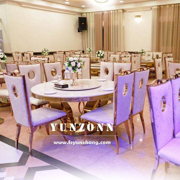 White Leather Pad Stainless Steel Frame Royal Gold Wedding Banquet Hall Chairs for Bride and Groom Sale Wholesale